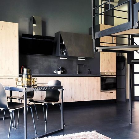 Comecasa Loft Navigli 2 Bedrooms มิลาน ภายนอก รูปภาพ
