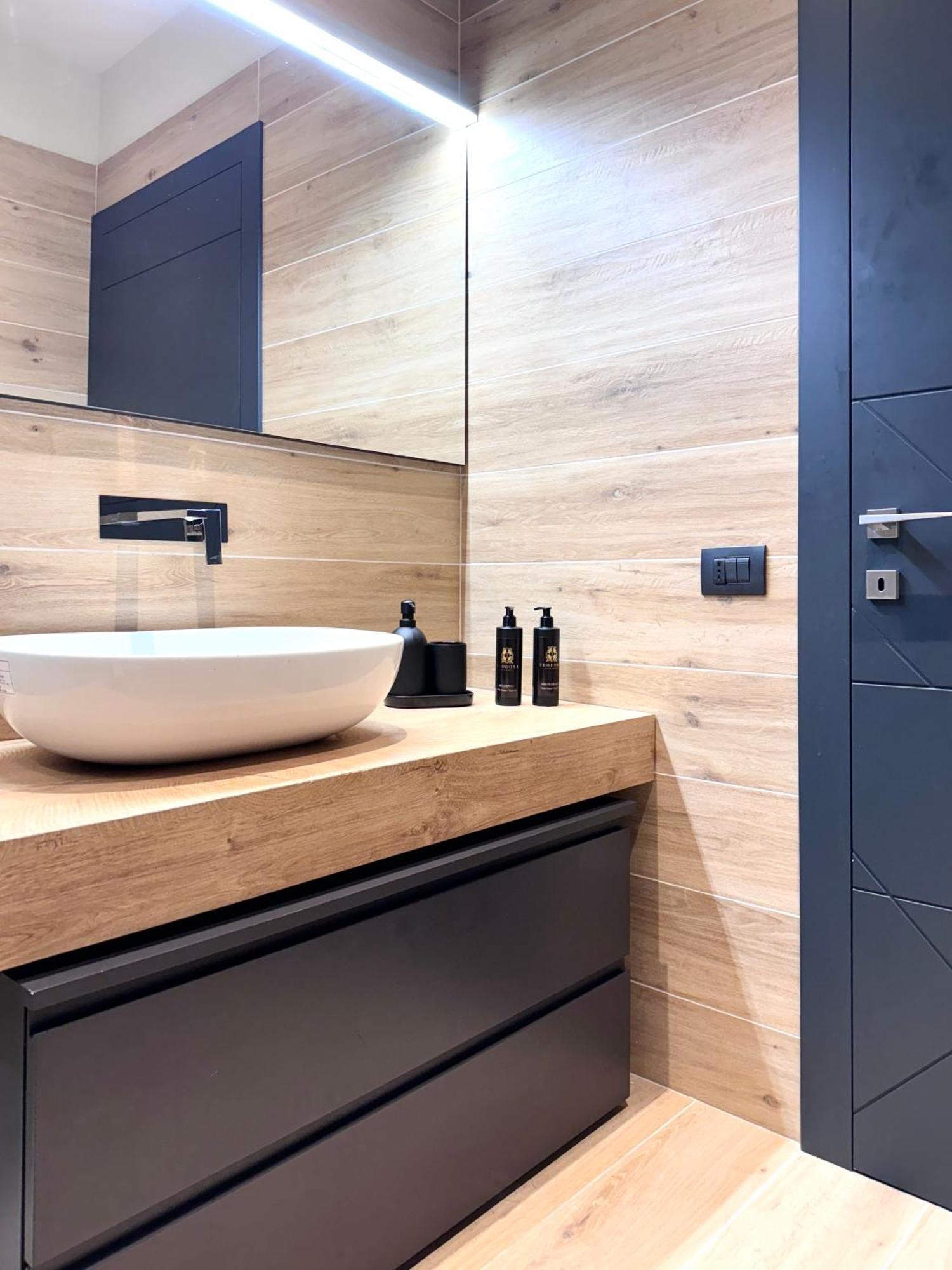 Comecasa Loft Navigli 2 Bedrooms มิลาน ภายนอก รูปภาพ